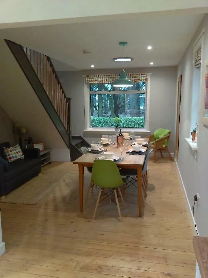 Lowood Cottage Edinburgh 0*,  United Kingdom